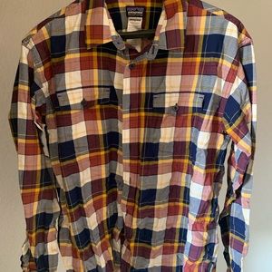 Patagonia long sleeve button down shirt